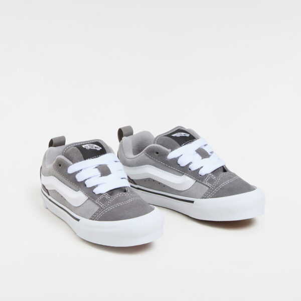 Vans VN000CYUI5G1 Knu Skool PEWTER/GREY/WHITE 197642648896.00